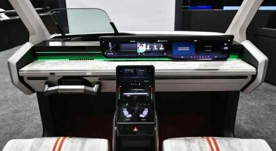 Hyundai Mobis Builds a Less Distracting Touchscreen