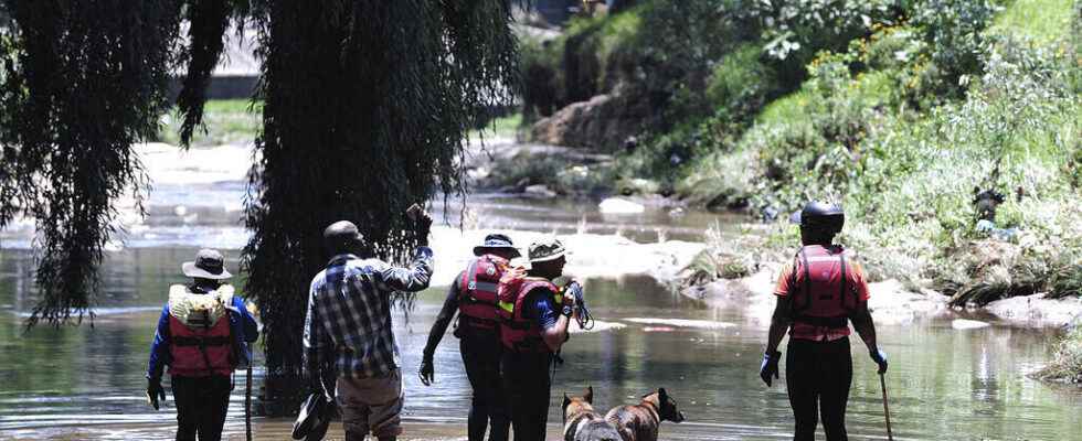 Johannesburg flood kills 14 during religious ritual