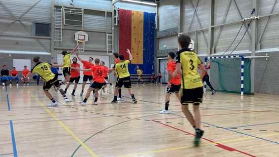 Leader Handball Houten wins at Volendam 2 We are the