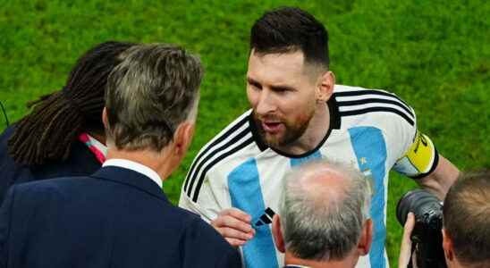 Lionel Messi the referee Van Gaal Wout Weghorst… The image