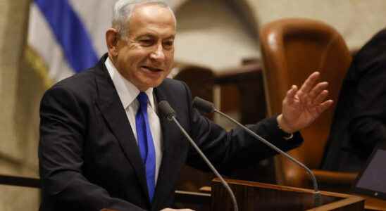 Netanyahu presents his new government the most right wing in the
