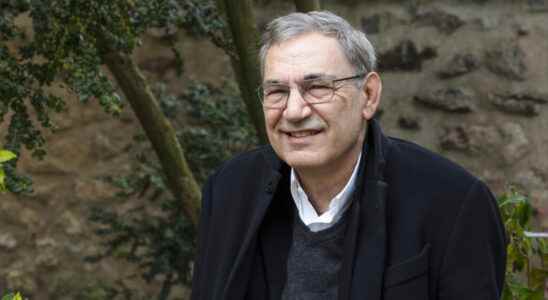 Orhan Pamuk happiness is in the line