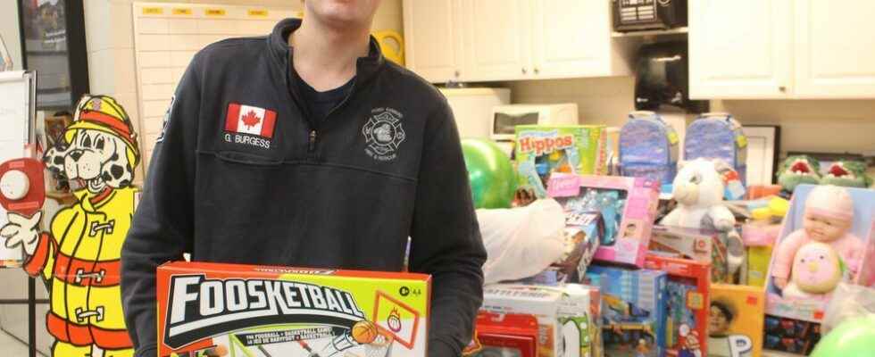 Point Edward firefighters toy drive is underway