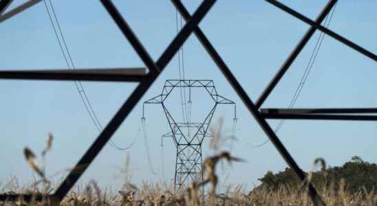 Power cuts communication under pressure