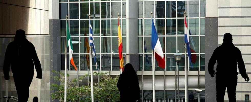 Qatar suspected of corruption in the European Parliament five arrests