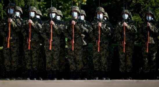 Serbia prepares to deploy military forces to Kosovo border