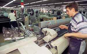 USA Markit the manufacturing sector remains in contraction phase in