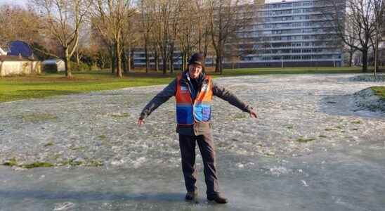 Vandals demolish ice rink in Overvecht skating party is cancelled