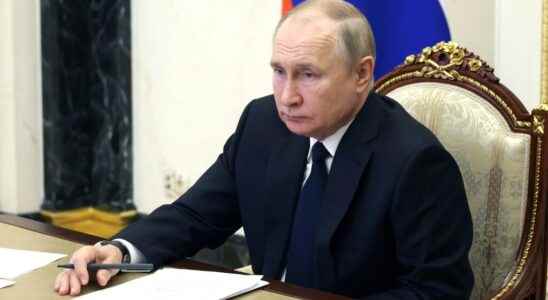 Vladimir Putin inaugurates a new gas field in Siberia to