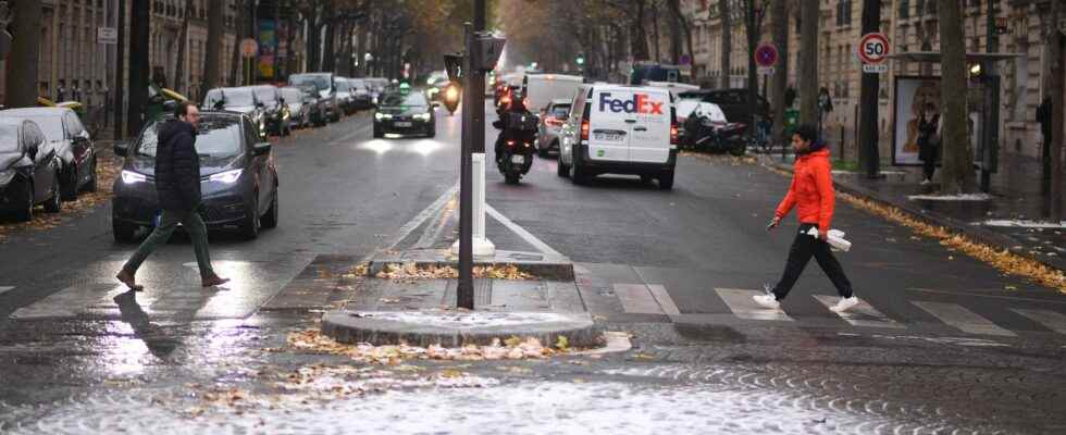 orange vigilance gradually lifted in France