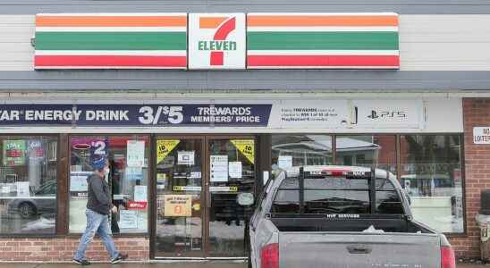 7 Elevens application to serve alcohol in Chatham still proceeding