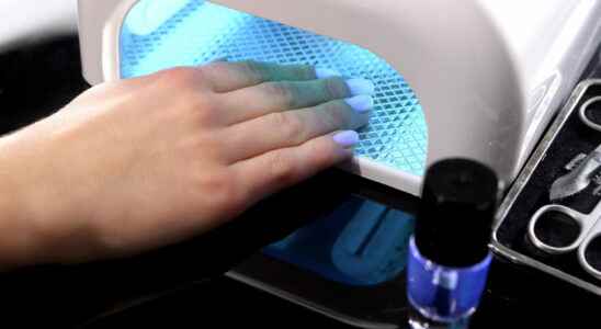 A risk of cancer with UV lamps for the nails