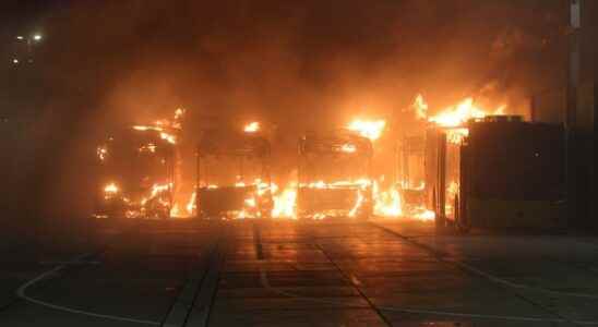 At least 14 buses burned out at Westraven bus station