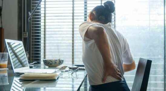 Back pain aggravated by teleworking