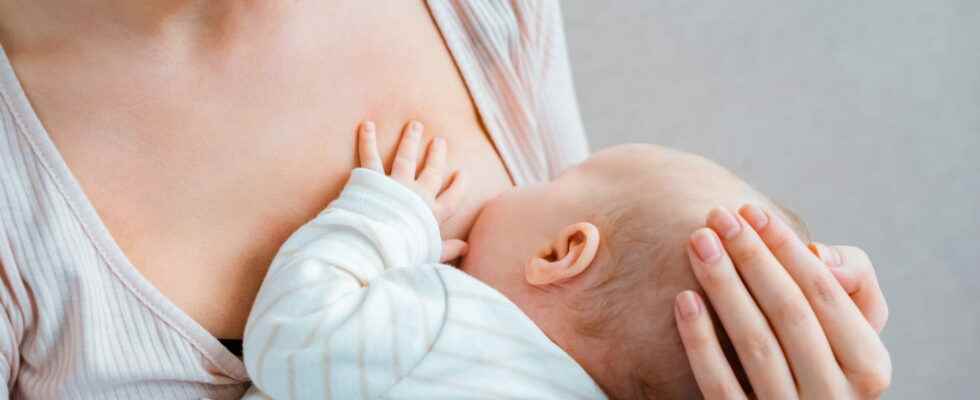 Breastfeeding strike why does baby suddenly refuse the breast