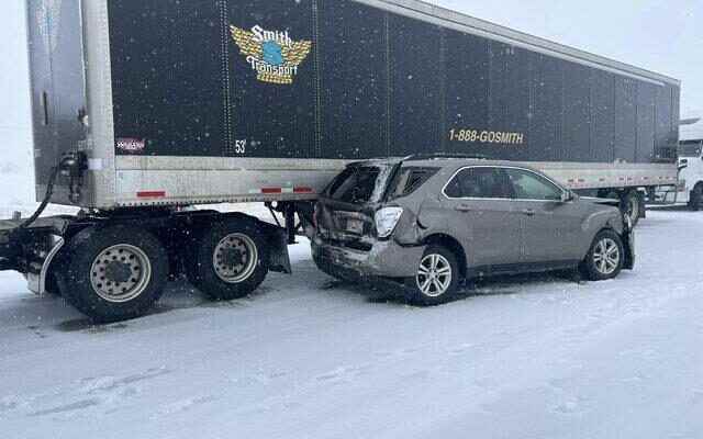 Chain traffic accident in the USA 85 vehicles collided