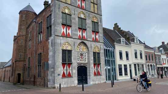Concerns about historic town hall Vianen will the municipality sell