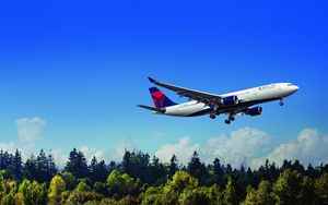 Delta Air Lines 4Q earnings above expectations on strong demand