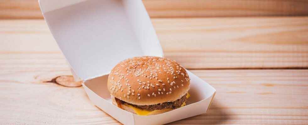Fast food to the test of reusable tableware in the