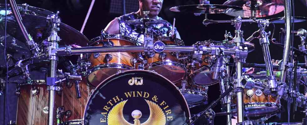 Fred White What did Earth Wind Fire drummer die