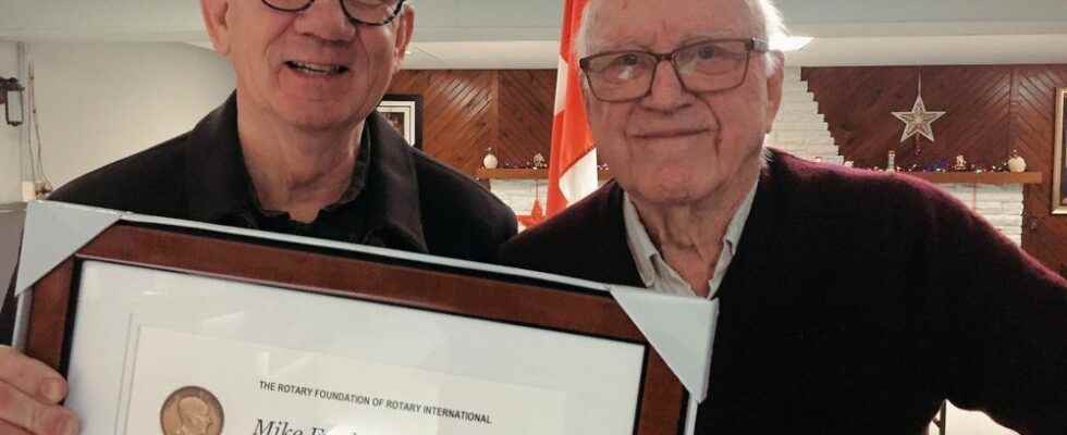 Fredericks receives Paul Harris Fellow from Simcoe Rotary Club