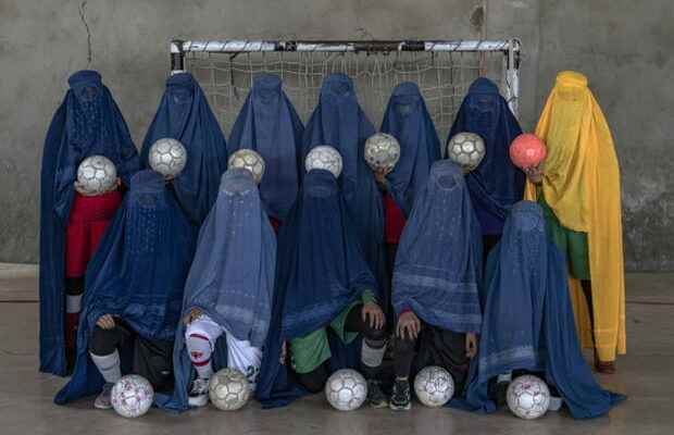 IN PICTURES Deprived of sport Afghan athletes pose with