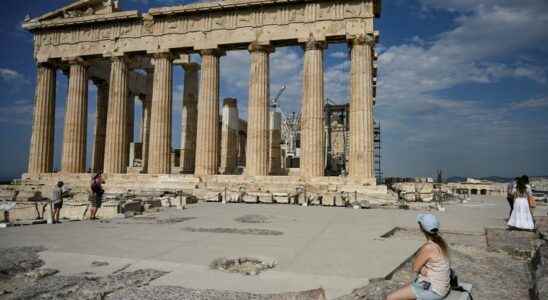 In Greece the restitution of the Parthenon marbles becomes a