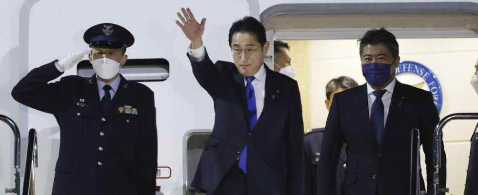 Japanese PM on tour with G7 allies