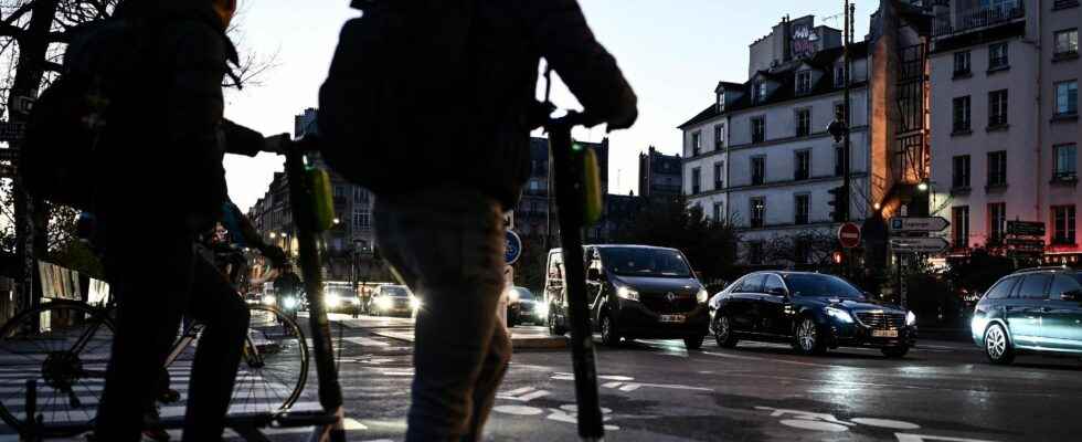 Paris and its electric scooters divorce soon