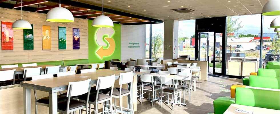 Reusable tableware in fast food restaurants for Subway its a