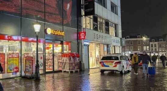 Robbery at Kruidvat in the center of Utrecht police are