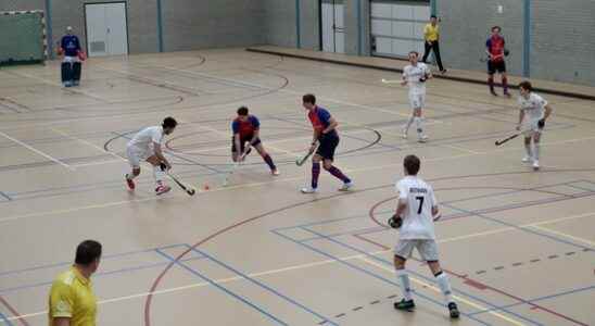 SCHC indoor hockey players relegated Kampong play outs in Schaerweijde and