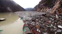 The Drina river became the biggest garbage dump in the