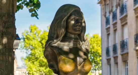 The bust of Dalida in Paris