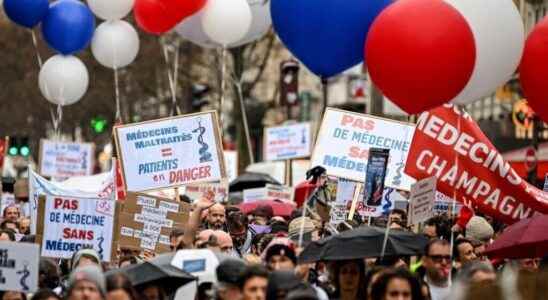 liberal doctors in the street to save general medicine