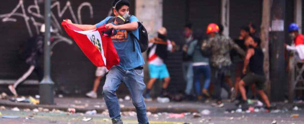 new demonstrations in Lima and in the country a protester