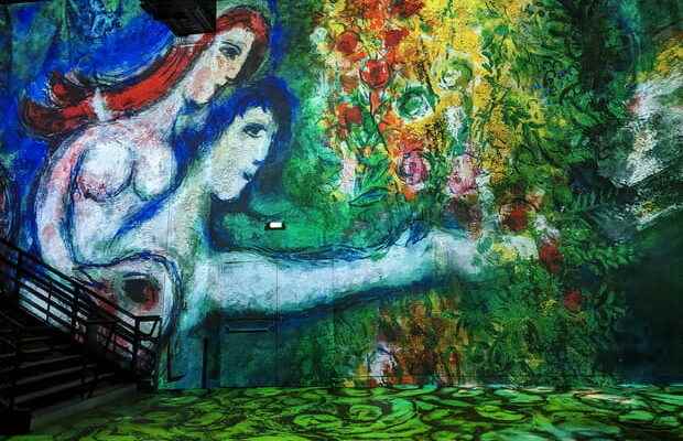 Chagall Paris New York at LAtelier des Lumieres