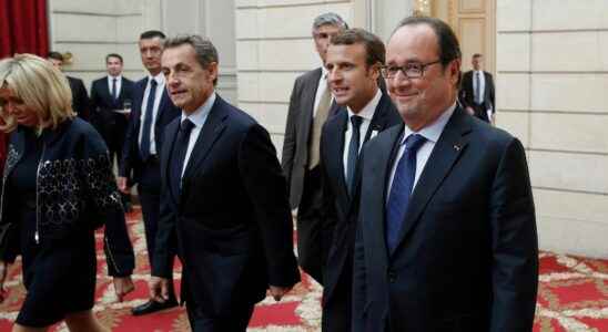 Hollande then Sarkozy at the table with Macron the presidents