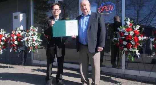 Hoys Chinese Cuisine celebrates re opening in Simcoe