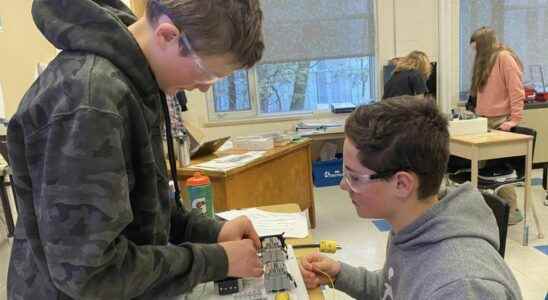 Huron Perth Grade 8 students learn electrical skills through new classroom