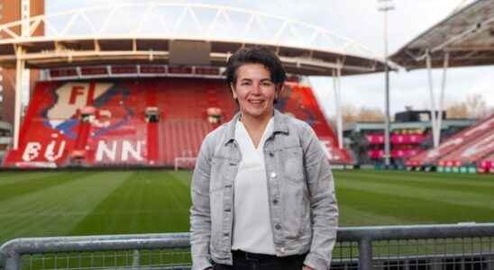 Linda Helbling head coach womens team FC Utrecht
