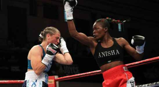 Malawian Anisha Banshee challenges French Estelle Mossely