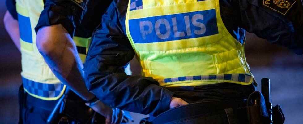 Man seriously injured after aggravated robbery in Orebro