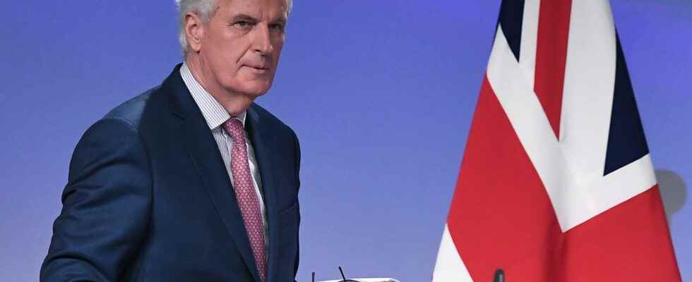 Michel Barnier Behind Rishi Sunak Boris Johnson is in ambush