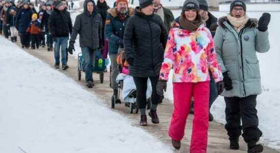 PHOTOS Hundreds take part in Stratfords Coldest Night of the
