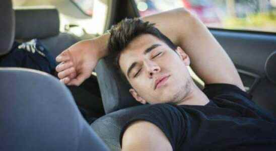 Take these precautions before sleeping in the vehicle poses great