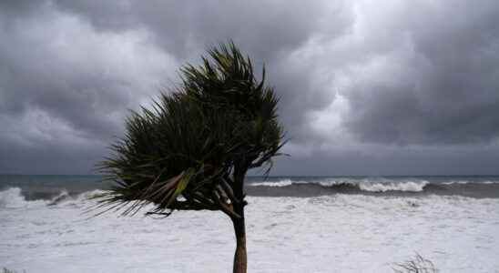 very strong winds caused the majority of the damage